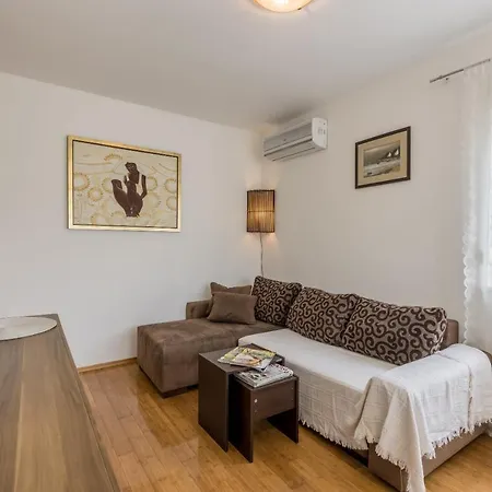 Apartamento Zara With Free Parking Dugopolje