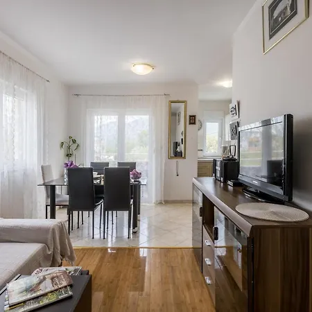 Apartamento Zara With Free Parking Dugopolje